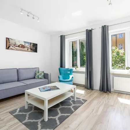 Modern One Bedroom In By Renters Lägenhet *