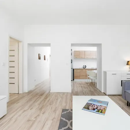 Modern One Bedroom In By Renters Lägenhet