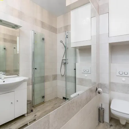 Lägenhet Modern One Bedroom In By Renters Poznań