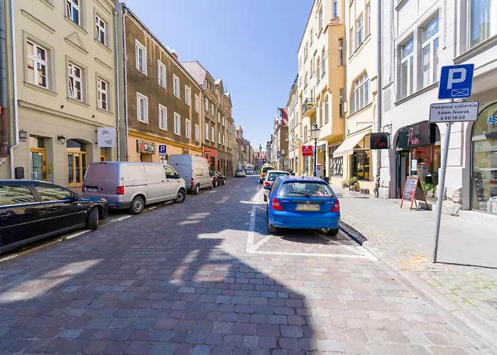 Modern One Bedroom In By Renters Apartment Poznan